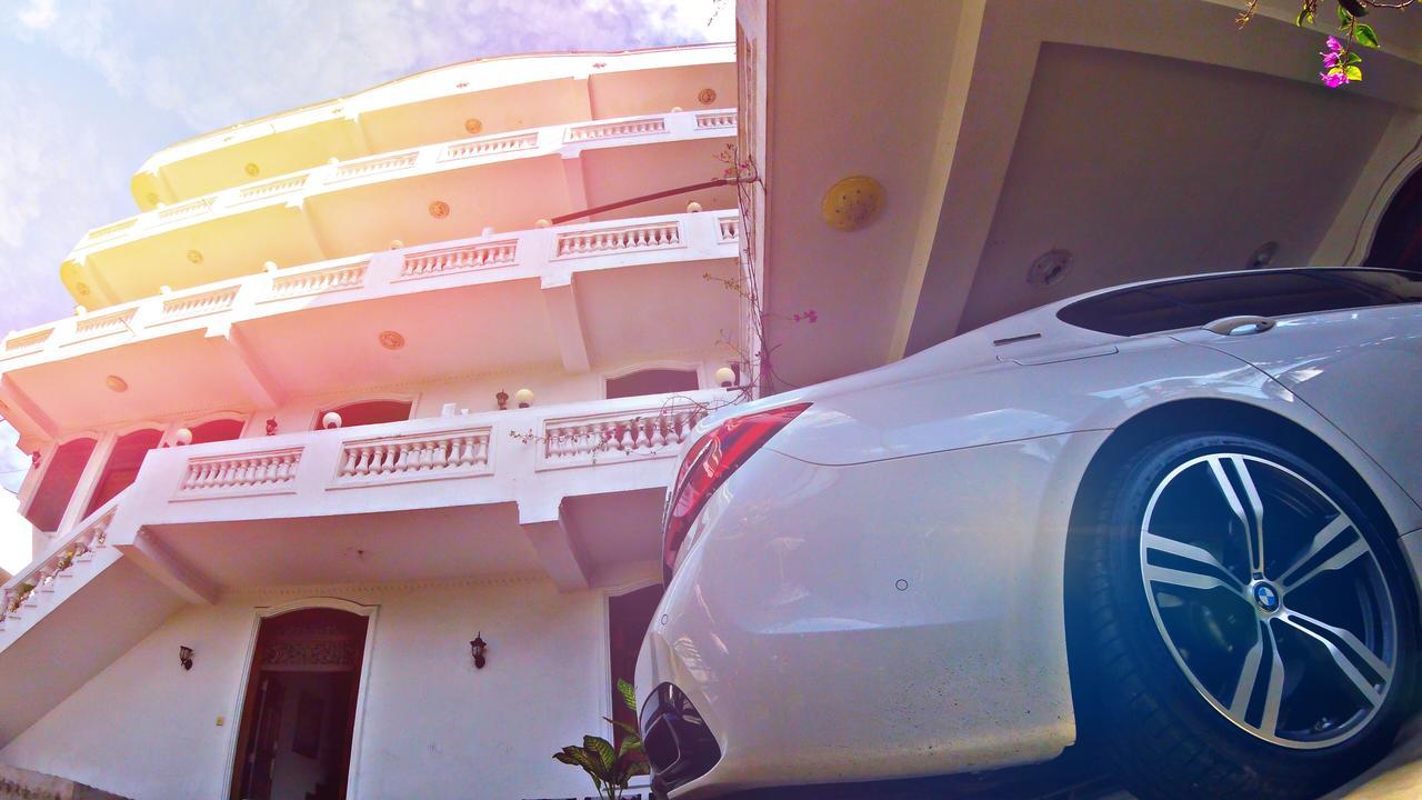 Dew Grand Regency Apartment Bataduwa Exterior foto