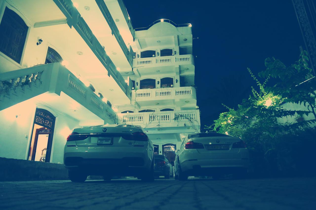 Dew Grand Regency Apartment Bataduwa Exterior foto