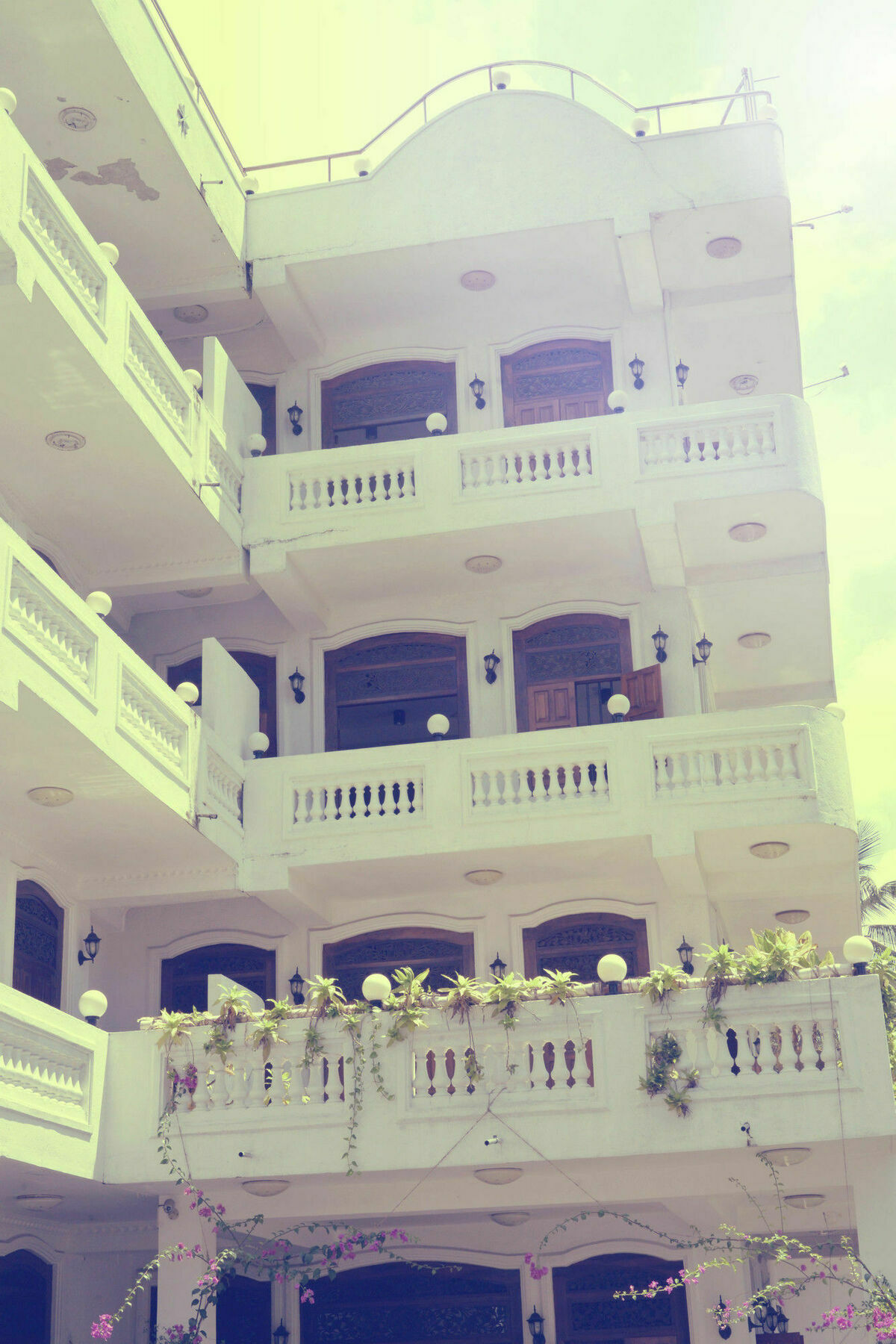 Dew Grand Regency Apartment Bataduwa Exterior foto